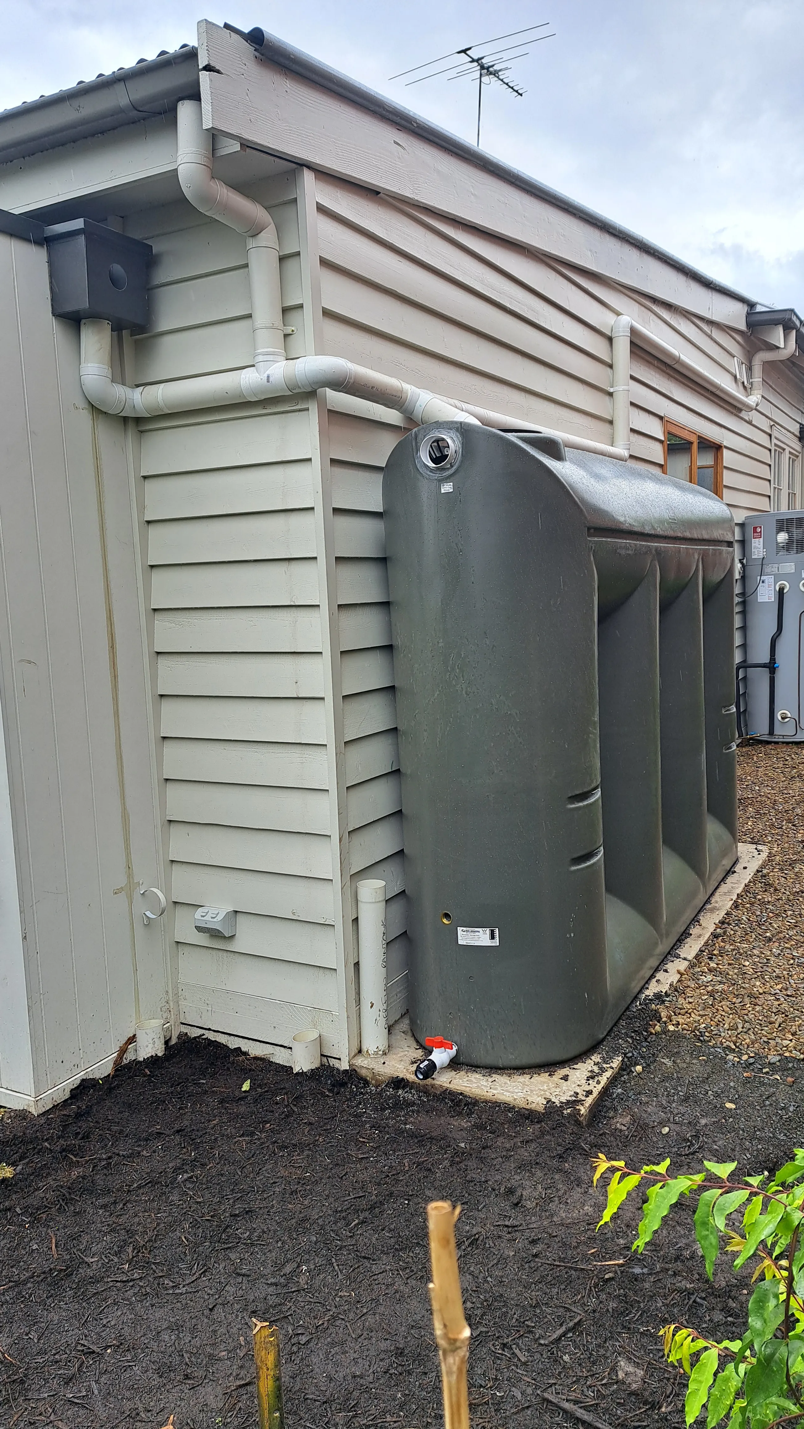 Slimline rainwater tank — Northcote